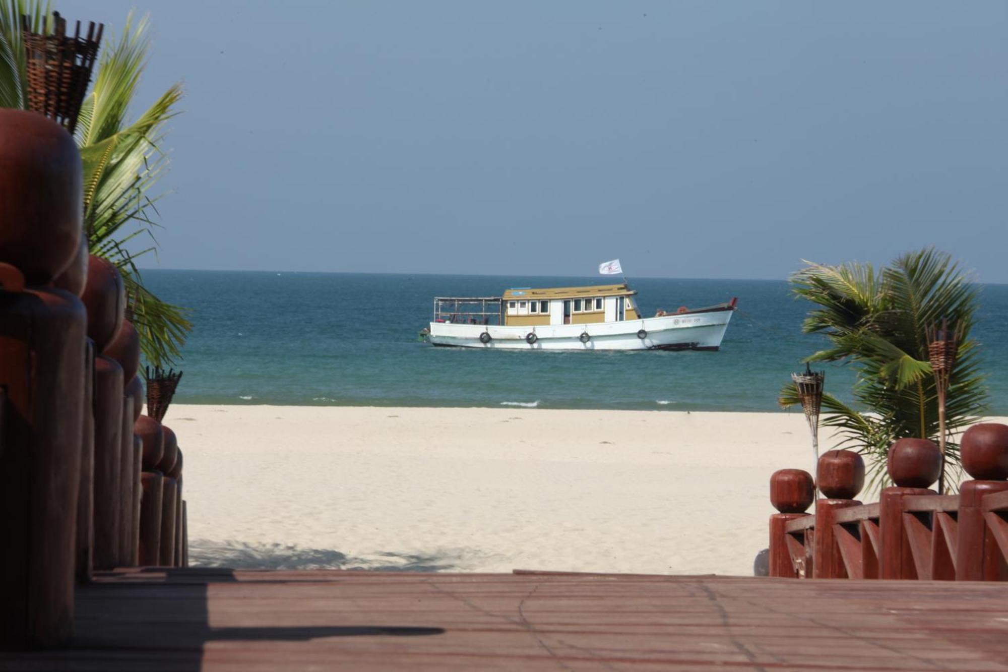 Myanmar Treasure Resorts Ngwe Saung Ngwesaung Buitenkant foto